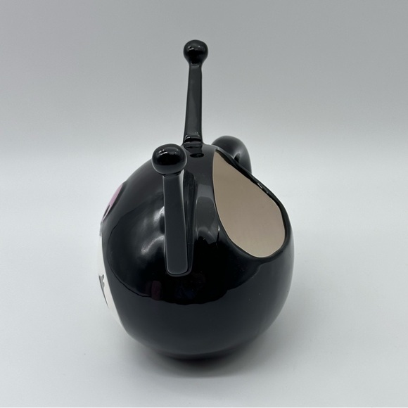 Bioworld x Sanrio Kuromi 3D Sculpted Character 10 Oz Ceramic Mug - Picture 4 of 6